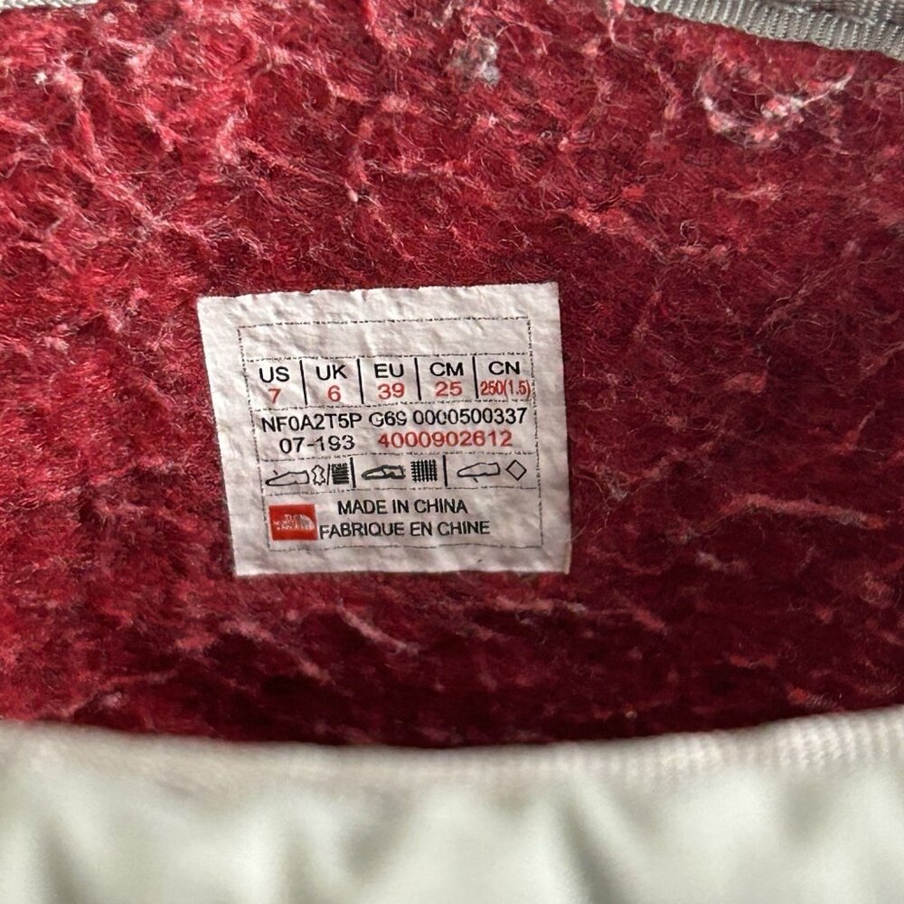 The North Face Alpenglow IV Men's 7 Thermafelt Rubber Lace Up Mid Winter Boots - Picture 4 of 16